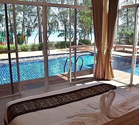 Sea And Sea Villa Sangaroon Ban Huai Yang Exterior photo