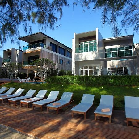Sea And Sea Villa Sangaroon Ban Huai Yang Exterior photo