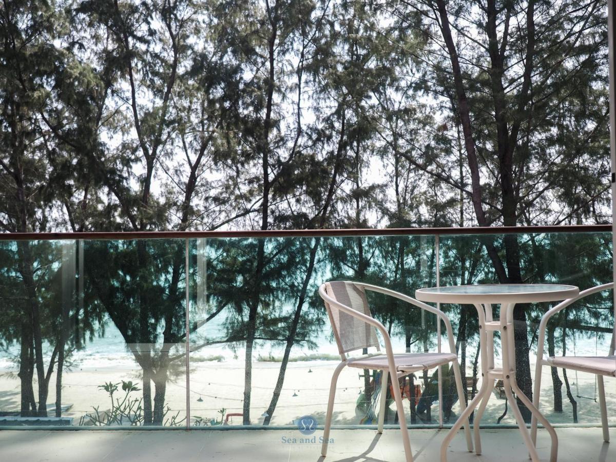 Sea And Sea Villa Sangaroon Ban Huai Yang Exterior photo